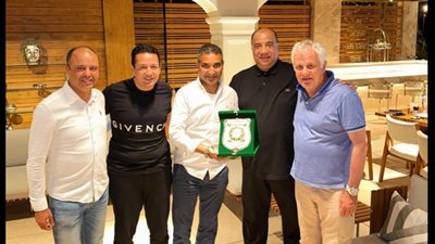 مصيلحي يكرم رشيد وظروف عائلية تجبره عن عدم الاستمرار مع زعيم الثغر