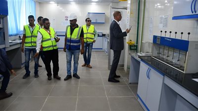 7 محطات مياه شرب وصرف صحى بالمنيا تحصل على شهادة الأيزو