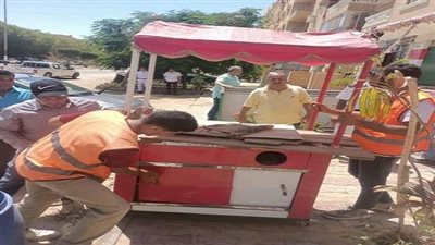 جهاز حدائق أكتوبر يشن حملة لإزالة الإشغالات والمخالفات أمام المطاعم والمحال