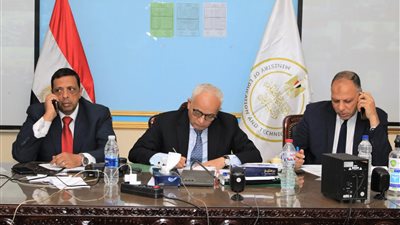 عاجل وزير التعليم: إحالة جميع حالات الغش الإلكتروني إلى النيابة العامة