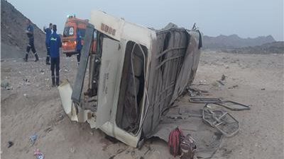 مصرع وإصابة 25 شخصا في حادث انقلاب اتوبيس بأسوان