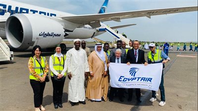 في ختام مرحلة سفر حجاج باماكو إلي السعودية وزير الشئون الدينية بدولة مالي يشيد بمصر للطيران