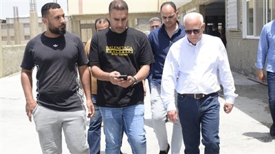 الغضبان يتابع سير الأعمال الإنشائية داخل الكيانات الصناعية الجديدة في بورسعيد