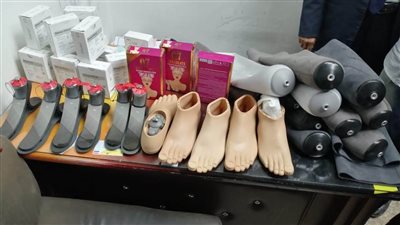 رجال الجمارك يحبطون عمليات تهريب خطيرة بمطار الأقصر الدولى.. صور