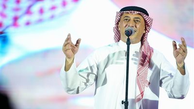 عمر العبداللات يتألق في السعودية وسط إنسجام وتفاعل كبير مع الجمهور (صور)