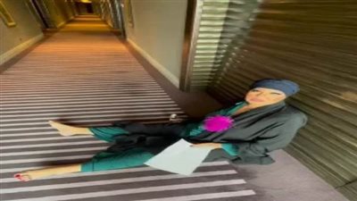 تصرف غريب من فيفي عبده في أحد فنادق الرياض (فيديو)