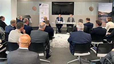 وزير البترول في المائدة المستديرة لشركات الطاقة بالمملكة المتحدة