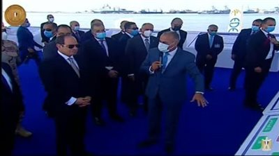 الرئيس السيسي: تطوير ميناء الإسكندرية خطوة من ألف خطوة