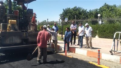 حملات يومية لمتابعة النظافة العامة بشوراع المنيا 