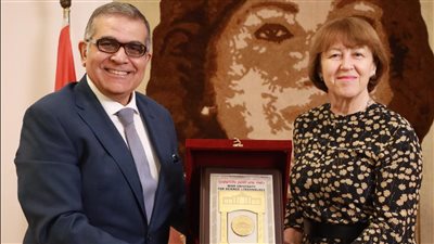 جامعة مصر للعلوم والتكنولوجيا توقع مذكرة تفاهم مع المركز الثقافي البريطانى 
