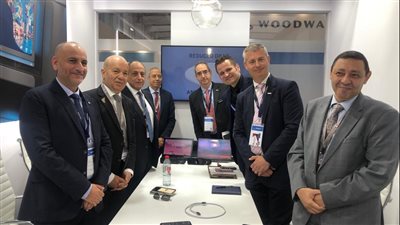 وزير الطيران المدنى يواصل لقاءته مع ممثلى الشركات العالمية الرائدة فى صناعة النقل الجوى 