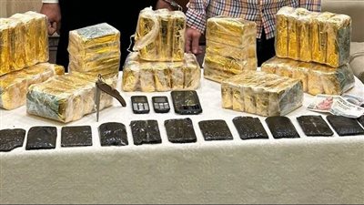 تفاصيل سقوط أباطرة الكيف في الجيزة بـ25 كيلو حشيش