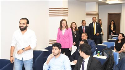 مركز حكومى متخصص لريادة الأعمال وتيسير الإجراءات ودعم الشباب