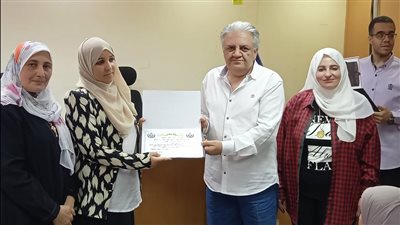 وكيل الصحة بالدقهلية يكرم فريق التمريض بمستشفى ميت سلسيل المركزي