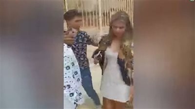 مصير مؤسف لثلاثة شبان تحرشوا بسيدة أجنبية في العيد