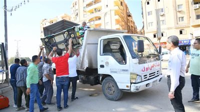 جولة مفاجئة لمحافظ الغربية بشوارع المحلة الكبرى ومركز زفتى 