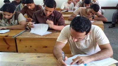  40 ألف طالب يؤدون امتحاني الفيزياء والتاريخ في المنيا 