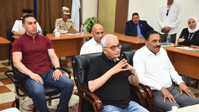 عاجل.. وزير التعليم: تعويض الوقت للطلاب الذين يتأخر استلامهم لورق الأسئلة 