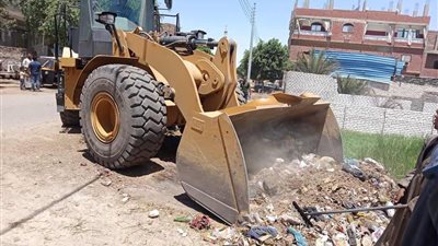 الوحدات المحلية تواصل جهودها في حملات النظافة والتجميل خلال إجازة العيد