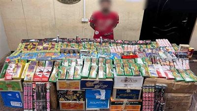سقوط تاجر قبل ترويجه 1.5 مليون قطعة ألعاب نارية خطرة بالموسكي