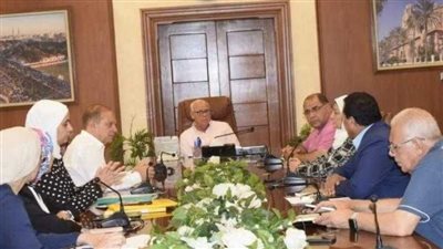 محافظ بورسعيد يتابع سير العمل بجمعية حياة للخدمات الاجتماعية 