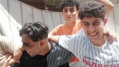 فرحة بين طلاب الثانوية العامة فى القليوبية لسهولة الدين والتربية الوطنية