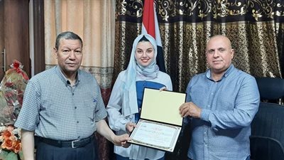 وكيل تعليم دمياط يستقبل الأولى على الجمهورية في الدبلومات الفنية 2023