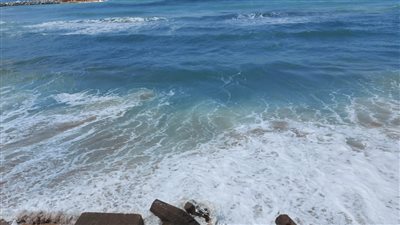 الأرصاد تحذر «المصيفين» من حالة البحر خلال الأيام المقبلة (فيديو)