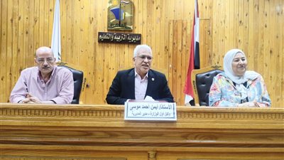 مدير تعلم القاهرة يشدد على الحيطة والحذر التام قبل امتحانات الغد