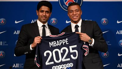 رئيس فرنسا السابق يصدم ريال مدريد حول صفقة كيليان مبابي