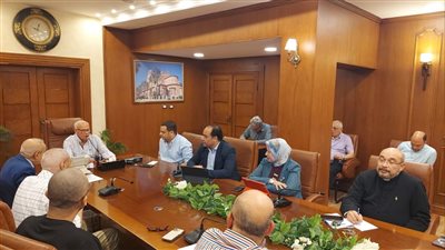 تفاصيل لقاء محافظ بورسعيد ومسئولي المستشفيات الخاصة 