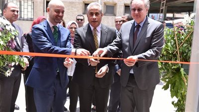 وزير العمل ومدير مكتب الهجرة يفتتحان وحدة توجيه ما قبل المغادرة