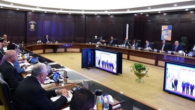 رئيس الوزراء يكشف أسباب انقطاع التيار الكهربائي المتكرر