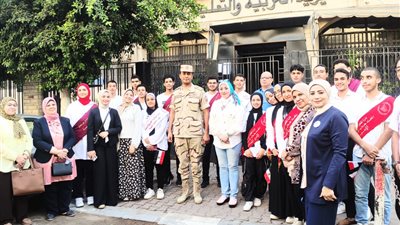 تعليم القاهرة تنظم زيارة طلابية إلى قيادة قوات الصاعقة أبطال المهام الصعبة.. صور