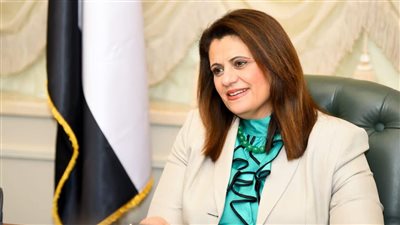 وزيرة الهجرة تلتقي الصحفيين والإعلاميين لاستعراض استراتيجية عمل الوزارة 