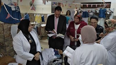 وزارة العمل تنظم دورة تدريبية على التفصيل والخياطة بالإسكندرية 