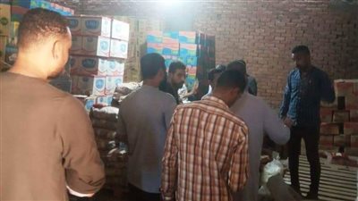 إزالة 6 حالات تعدى ورفع إشغالات بأسوان.. وحملة على الأسواق بكوم أمبو