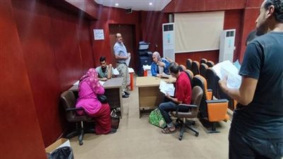 وزير الإسكان يتابع إجراءات تسليم وحدات الموظفين المنتقلين إلى العاصمة الإدارية الجديدة