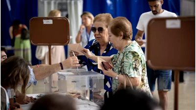 موجة الحر والمدينة المحتلة يعكران صفو الانتخابات البرلمانية الإسبانية