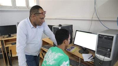 تعليم الوادى الجديد يكشف إجراء اختبارات للطلاب المتقدمين لمدرسة الضبعة النووية (صور)