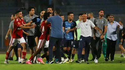 معاقبة الشحات بعد صفع الشيبي وثورة بيراميدز وتهديد بحبس نجم الأهلى