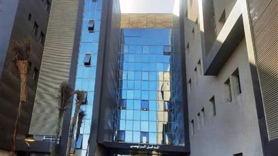 محافظ أسوان يشيد بمستوى الخدمة الطبية بمستشفى حورس العام بإدفو