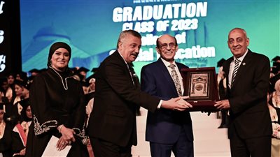 جامعة مصر للعلوم والتكنولوجيا تحتفل بتخرج دفعة من كلية التربية الخاصة بحضور محمد صبحى