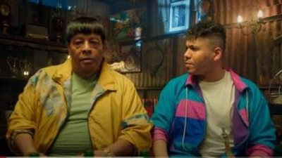 أيمن بهجت قمر يرد على انتقادات أغنية «السخان»: أنا من كتب من فضلك لو سمحت نزل إيدك تحت 