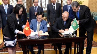 مذكرة تفاهم بين الجامعة العريية وفيتنام لتعزيز التعاون بشأن القضايا الإقليمية والدولية