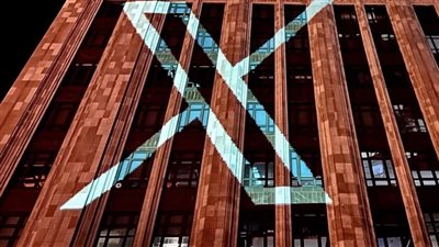 هل ينجح تطبيق X في احتلال مكانة سلفه تويتر؟