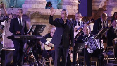 بصوت عمر العبداللات.. الراحل طلال مداح الحاضر الغائب في أولى سهرات جرش 