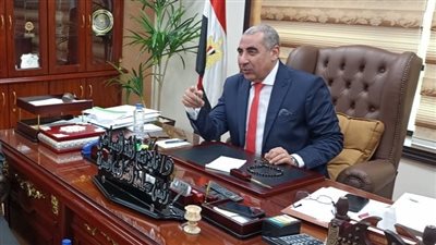 رئيس مصلحة الضرائب يطالب الممولين بتحديث بياناتهم الأساسية