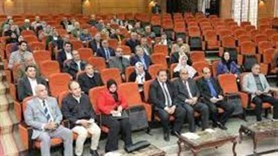 محافظ الدقهلية يعقد اجتماعًا موسعًا مع مسئولى قطاعى نقل وتوزيع الكهرباء