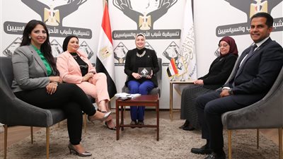 النائبة سولاف درويش في صالون «التنسيقية»: هناك 4 سيدات يرأسن النقابات العمالية